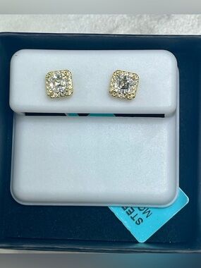 🆕 14k gold over Sterling Silver .93 Moissanite Stud earrings $599 retail